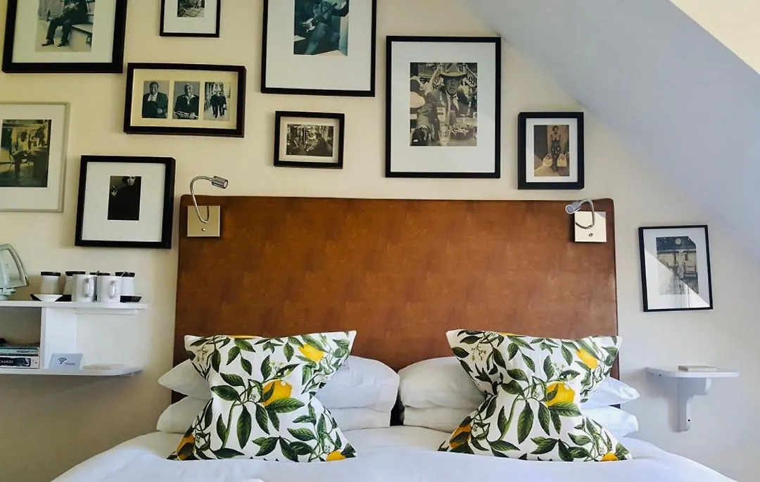 Hillside Lodge B&B-1